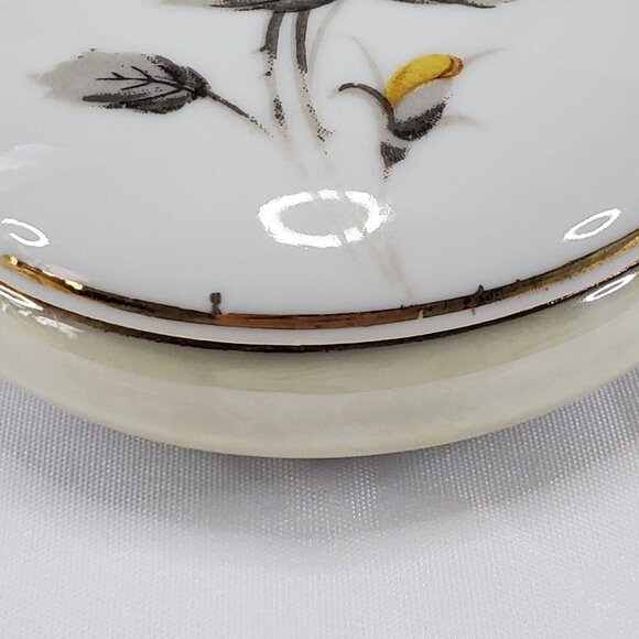 VTG Yellow Rose Trinket Holder Jewelry Box Porcelain Round Gold Trim Japan - Picture 8 of 10